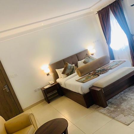 Swiss Pearl Continental Suite Wupa Extérieur photo