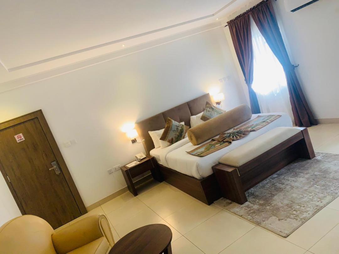 Swiss Pearl Continental Suite Wupa Extérieur photo