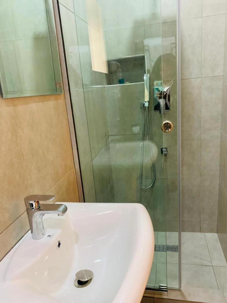 Swiss Pearl Continental Suite Wupa Extérieur photo