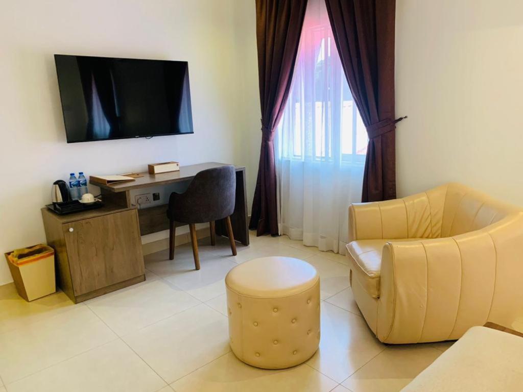 Swiss Pearl Continental Suite Wupa Extérieur photo