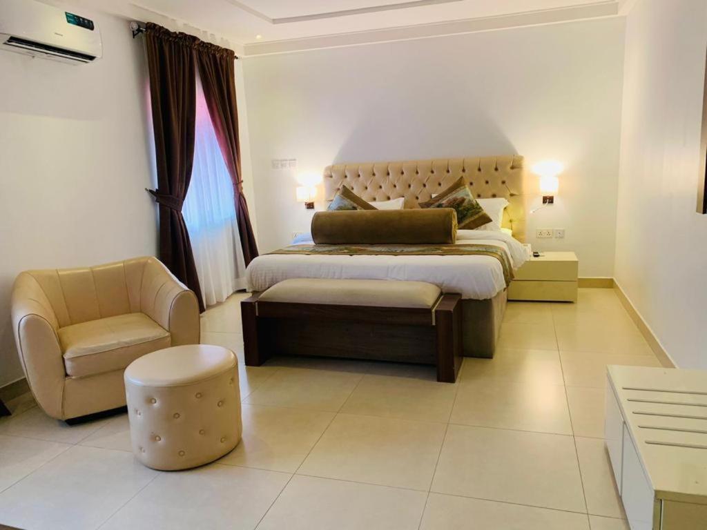 Swiss Pearl Continental Suite Wupa Extérieur photo